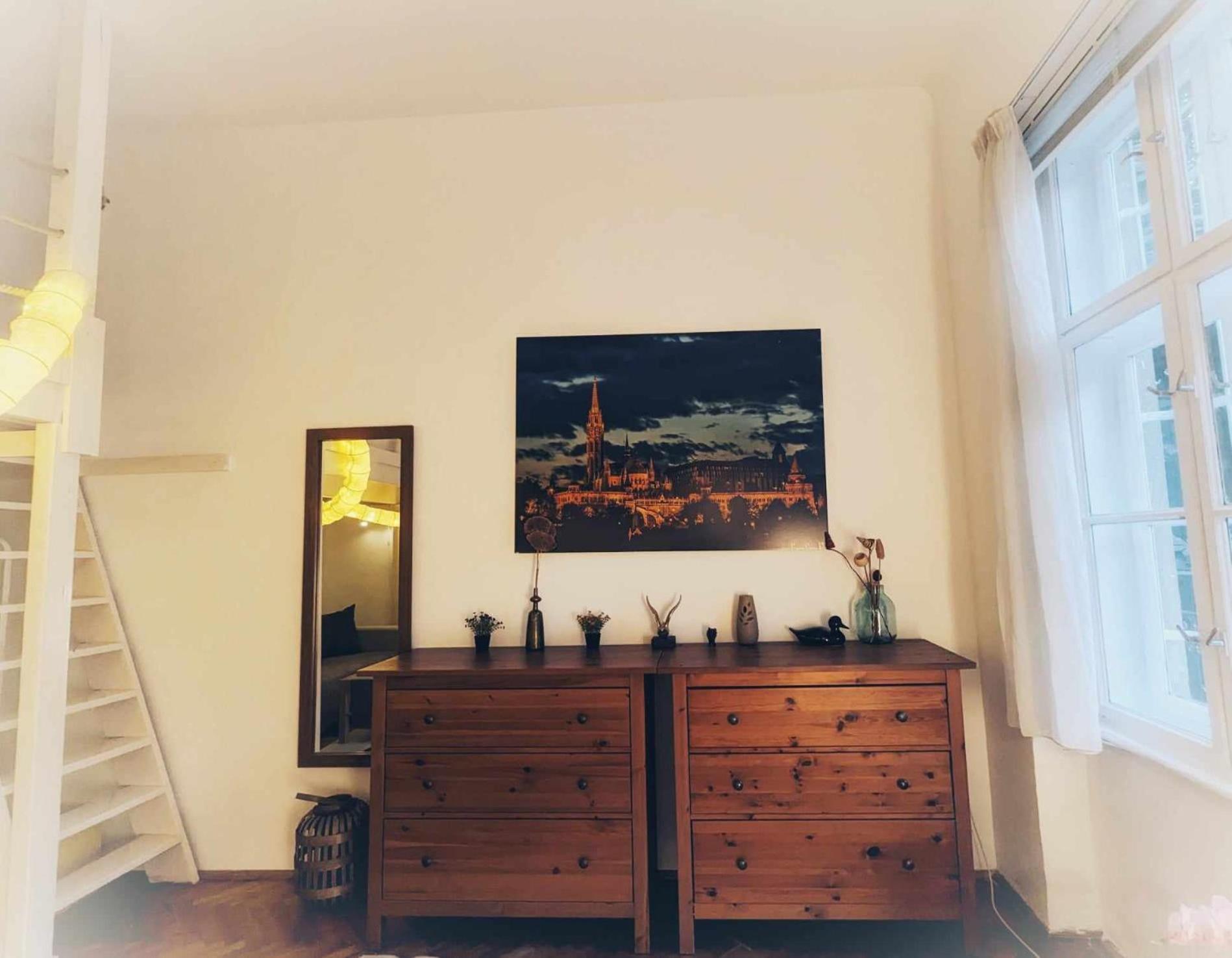 Gallery Flat In Party District Budapest Eksteriør bilde